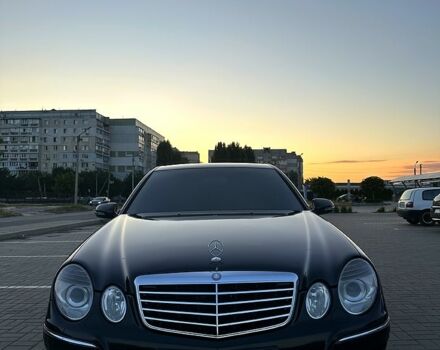 Черный Мерседес Е-Класс, объемом двигателя 3 л и пробегом 327 тыс. км за 8500 $, фото 1 на Automoto.ua