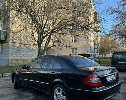 Чорний Мерседес Е-Клас, об'ємом двигуна 3 л та пробігом 196 тис. км за 7200 $, фото 4 на Automoto.ua