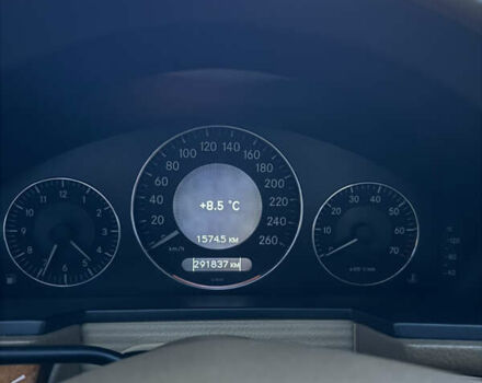 Мерседес Е-Клас 2008 у Чернігові на Automoto.ua Чорний Мерседес Е-Клас, об'ємом двигуна 3 л та пробігом 291 тис. км за 9200 $, фото 10 на Automoto.ua