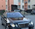 Чорний Мерседес Е-Клас, об'ємом двигуна 2.2 л та пробігом 327 тис. км за 8100 $, фото 1 на Automoto.ua