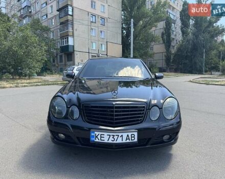 Черный Мерседес Е-Класс, объемом двигателя 3.5 л и пробегом 312 тыс. км за 8400 $, фото 10 на Automoto.ua