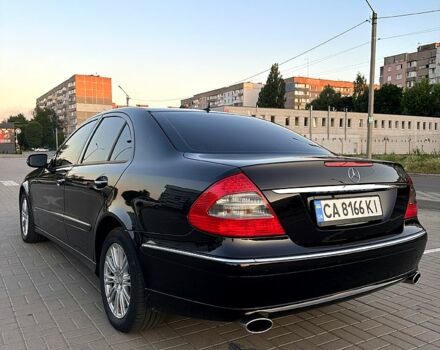 Черный Мерседес Е-Класс, объемом двигателя 3 л и пробегом 327 тыс. км за 8500 $, фото 4 на Automoto.ua