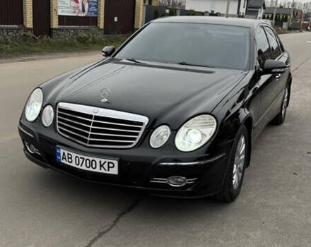 Чорний Мерседес Е-Клас, об'ємом двигуна 1.8 л та пробігом 125 тис. км за 10000 $, фото 6 на Automoto.ua