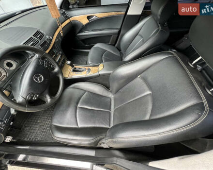 Черный Мерседес Е-Класс, объемом двигателя 2.99 л и пробегом 370 тыс. км за 10600 $, фото 22 на Automoto.ua