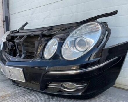 Черный Мерседес Е-Класс, объемом двигателя 0 л и пробегом 200 тыс. км за 350 $, фото 2 на Automoto.ua