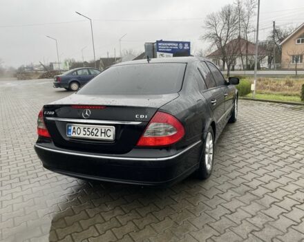 Черный Мерседес Е-Класс, объемом двигателя 2.1 л и пробегом 375 тыс. км за 8200 $, фото 2 на Automoto.ua