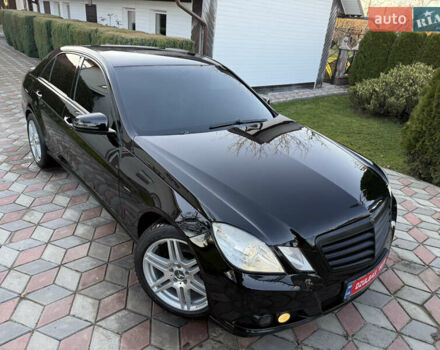 Черный Мерседес Е-Класс, объемом двигателя 2.2 л и пробегом 278 тыс. км за 11350 $, фото 3 на Automoto.ua