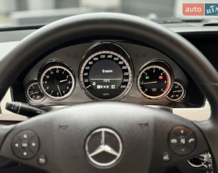 Черный Мерседес Е-Класс, объемом двигателя 2.2 л и пробегом 330 тыс. км за 13500 $, фото 23 на Automoto.ua