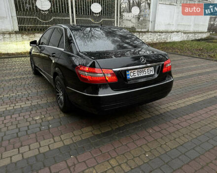 Черный Мерседес Е-Класс, объемом двигателя 2.14 л и пробегом 325 тыс. км за 13000 $, фото 23 на Automoto.ua