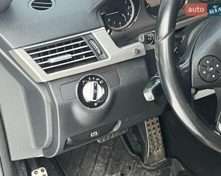 Черный Мерседес Е-Класс, объемом двигателя 3 л и пробегом 340 тыс. км за 13890 $, фото 17 на Automoto.ua