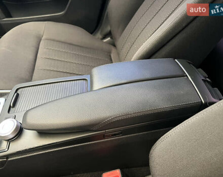 Черный Мерседес Е-Класс, объемом двигателя 2.2 л и пробегом 320 тыс. км за 12500 $, фото 32 на Automoto.ua