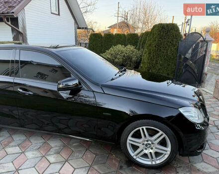 Черный Мерседес Е-Класс, объемом двигателя 2.2 л и пробегом 278 тыс. км за 11350 $, фото 25 на Automoto.ua