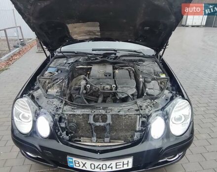 Черный Мерседес Е-Класс, объемом двигателя 1.8 л и пробегом 399 тыс. км за 6800 $, фото 7 на Automoto.ua