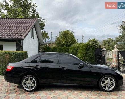 Чорний Мерседес Е-Клас, об'ємом двигуна 2.2 л та пробігом 280 тис. км за 9999 $, фото 28 на Automoto.ua