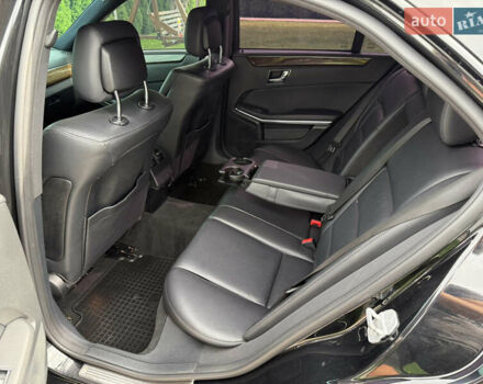 Черный Мерседес Е-Класс, объемом двигателя 2.2 л и пробегом 278 тыс. км за 11350 $, фото 37 на Automoto.ua