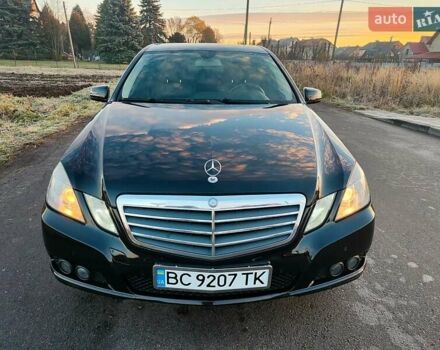 Чорний Мерседес Е-Клас, об'ємом двигуна 2.14 л та пробігом 144 тис. км за 10900 $, фото 1 на Automoto.ua