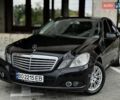 Черный Мерседес Е-Класс, объемом двигателя 2.2 л и пробегом 294 тыс. км за 10333 $, фото 4 на Automoto.ua