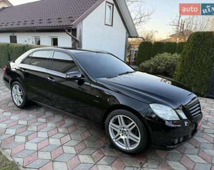 Черный Мерседес Е-Класс, объемом двигателя 2.2 л и пробегом 279 тыс. км за 11450 $, фото 29 на Automoto.ua