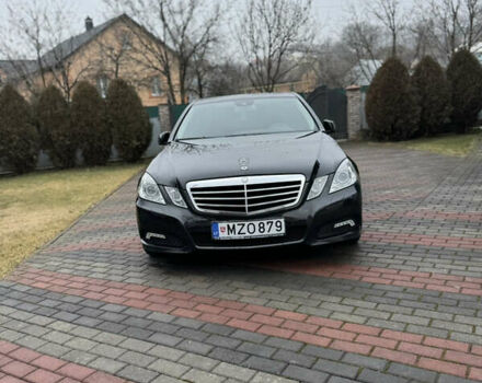 Мерседес Е-Класс 2009 в Черновцах на Automoto.ua Черный Мерседес Е-Класс, объемом двигателя 2.2 л и пробегом 265 тыс. км за 8300 $, фото 9 на Automoto.ua