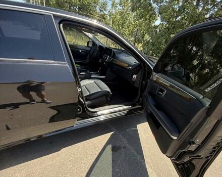 Мерседес Е-Класс 2009 в Одессе на Automoto.ua Черный Мерседес Е-Класс, объемом двигателя 2.14 л и пробегом 310 тыс. км за 12500 $, фото 3 на Automoto.ua