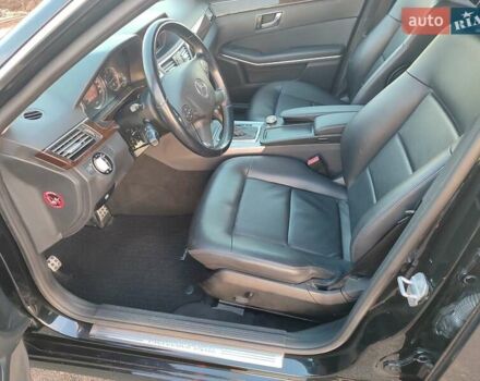 Чорний Мерседес Е-Клас, об'ємом двигуна 2.14 л та пробігом 144 тис. км за 10900 $, фото 14 на Automoto.ua