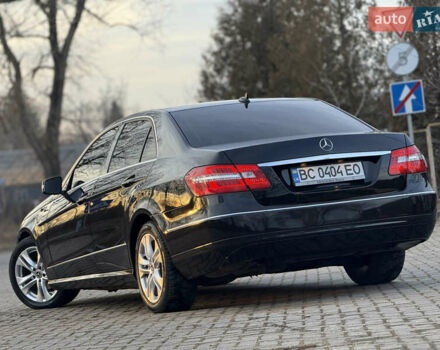 Чорний Мерседес Е-Клас, об'ємом двигуна 2.14 л та пробігом 337 тис. км за 12250 $, фото 23 на Automoto.ua