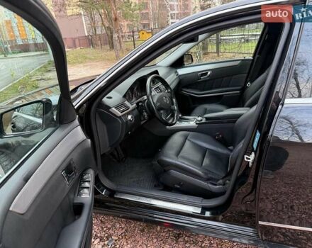 Чорний Мерседес Е-Клас, об'ємом двигуна 2.2 л та пробігом 390 тис. км за 11000 $, фото 16 на Automoto.ua