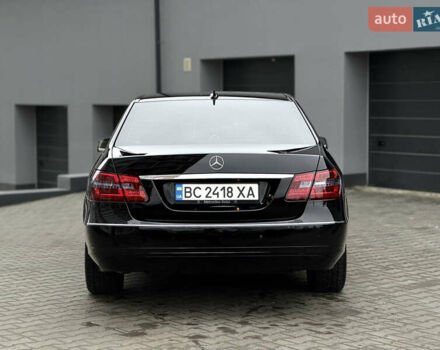 Черный Мерседес Е-Класс, объемом двигателя 2.2 л и пробегом 330 тыс. км за 13500 $, фото 7 на Automoto.ua