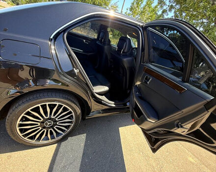 Чорний Мерседес Е-Клас, об'ємом двигуна 2.1 л та пробігом 306 тис. км за 13000 $, фото 7 на Automoto.ua