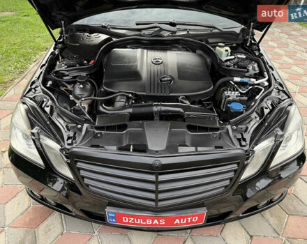 Черный Мерседес Е-Класс, объемом двигателя 2.2 л и пробегом 278 тыс. км за 11350 $, фото 41 на Automoto.ua