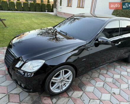 Черный Мерседес Е-Класс, объемом двигателя 2.2 л и пробегом 278 тыс. км за 11350 $, фото 18 на Automoto.ua