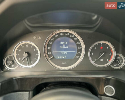 Черный Мерседес Е-Класс, объемом двигателя 2.2 л и пробегом 320 тыс. км за 12500 $, фото 21 на Automoto.ua