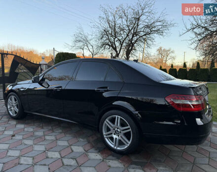 Черный Мерседес Е-Класс, объемом двигателя 2.2 л и пробегом 279 тыс. км за 11450 $, фото 24 на Automoto.ua