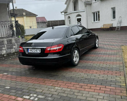 Мерседес Е-Класс 2009 в Черновцах на Automoto.ua Черный Мерседес Е-Класс, объемом двигателя 2.2 л и пробегом 265 тыс. км за 8300 $, фото 7 на Automoto.ua
