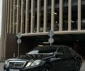 Черный Мерседес Е-Класс, объемом двигателя 2.1 л и пробегом 270 тыс. км за 11500 $, фото 1 на Automoto.ua