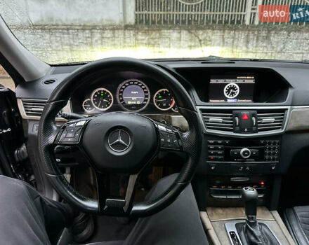 Черный Мерседес Е-Класс, объемом двигателя 2.14 л и пробегом 325 тыс. км за 13000 $, фото 40 на Automoto.ua