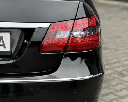 Черный Мерседес Е-Класс, объемом двигателя 2.2 л и пробегом 330 тыс. км за 13500 $, фото 10 на Automoto.ua