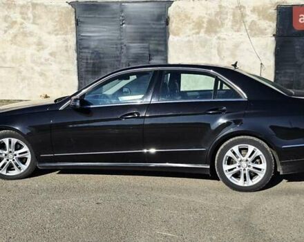 Чорний Мерседес Е-Клас, об'ємом двигуна 2.1 л та пробігом 309 тис. км за 9900 $, фото 9 на Automoto.ua