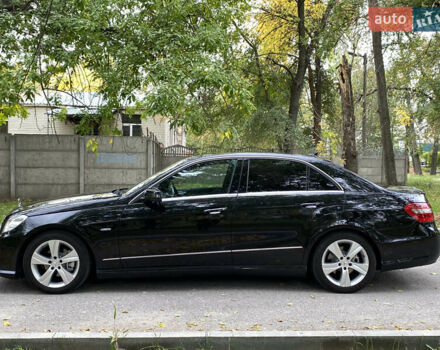 Черный Мерседес Е-Класс, объемом двигателя 2.14 л и пробегом 269 тыс. км за 12900 $, фото 3 на Automoto.ua