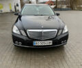 Черный Мерседес Е-Класс, объемом двигателя 2.2 л и пробегом 264 тыс. км за 10500 $, фото 1 на Automoto.ua