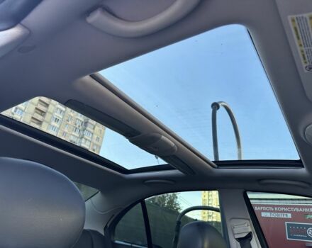 Черный Мерседес Е-Класс, объемом двигателя 3 л и пробегом 378 тыс. км за 10000 $, фото 12 на Automoto.ua