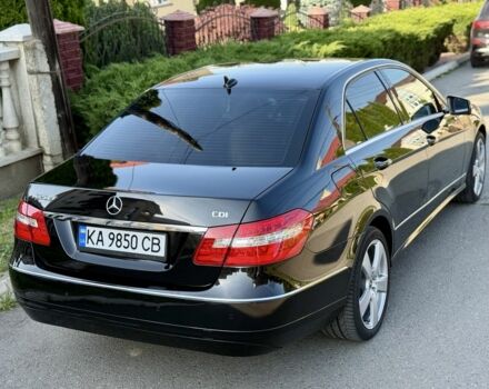 Черный Мерседес Е-Класс, объемом двигателя 2.1 л и пробегом 300 тыс. км за 12700 $, фото 8 на Automoto.ua