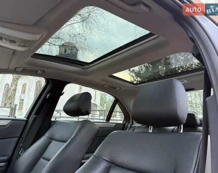 Чорний Мерседес Е-Клас, об'ємом двигуна 2.2 л та пробігом 390 тис. км за 11000 $, фото 15 на Automoto.ua