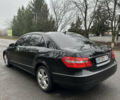 Черный Мерседес Е-Класс, объемом двигателя 2.2 л и пробегом 230 тыс. км за 13200 $, фото 4 на Automoto.ua