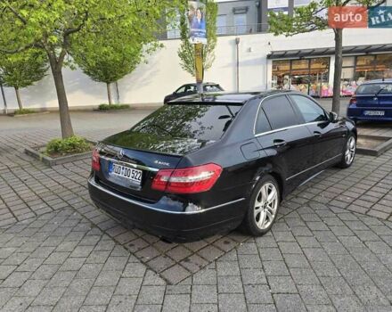 Черный Мерседес Е-Класс, объемом двигателя 2.9 л и пробегом 350 тыс. км за 7500 $, фото 2 на Automoto.ua