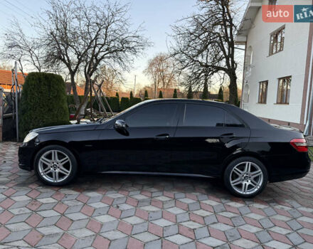 Черный Мерседес Е-Класс, объемом двигателя 2.2 л и пробегом 279 тыс. км за 11450 $, фото 5 на Automoto.ua