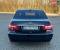 Черный Мерседес Е-Класс, объемом двигателя 2.2 л и пробегом 320 тыс. км за 12000 $, фото 3 на Automoto.ua