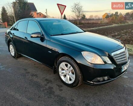 Чорний Мерседес Е-Клас, об'ємом двигуна 2.14 л та пробігом 144 тис. км за 10900 $, фото 3 на Automoto.ua