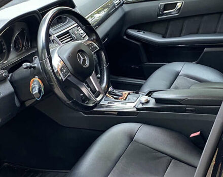 Черный Мерседес Е-Класс, объемом двигателя 2.14 л и пробегом 269 тыс. км за 12900 $, фото 9 на Automoto.ua