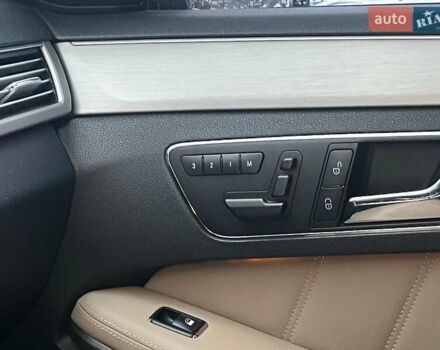 Черный Мерседес Е-Класс, объемом двигателя 3 л и пробегом 340 тыс. км за 13890 $, фото 21 на Automoto.ua